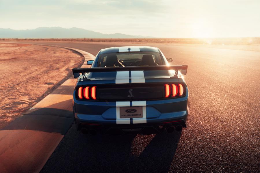  Ford Mustang Shelby GT500 2019 года  (фото 37 из 119)